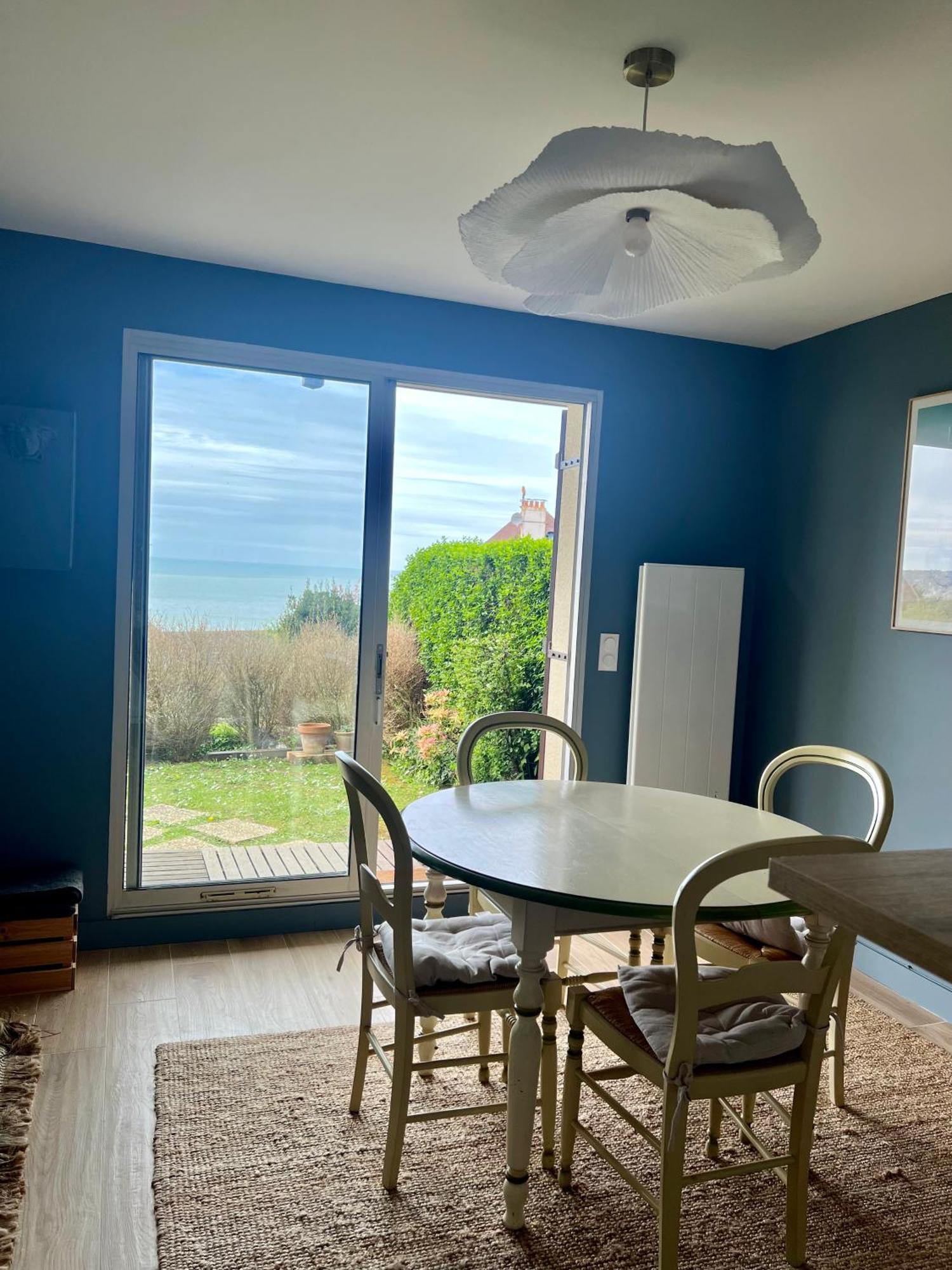 Grand Rez De Jardin-Terrasse Avec Vue Sur La Mer - 2 Chambres Блонвиль-сюр-Мер Экстерьер фото
